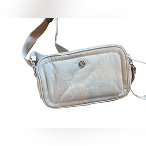 NWT Lululemon crossbody camera bag